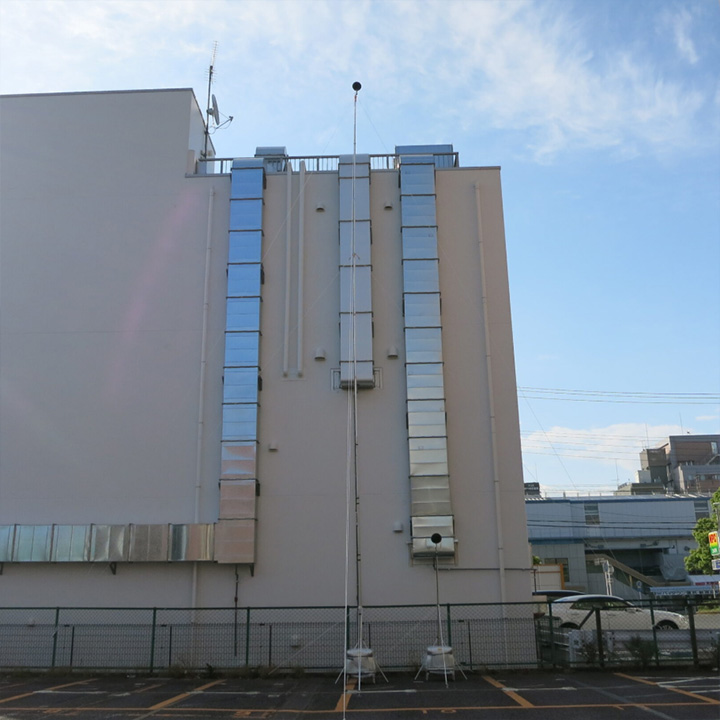 建物壁面の排気設備を対象とした騒音調査